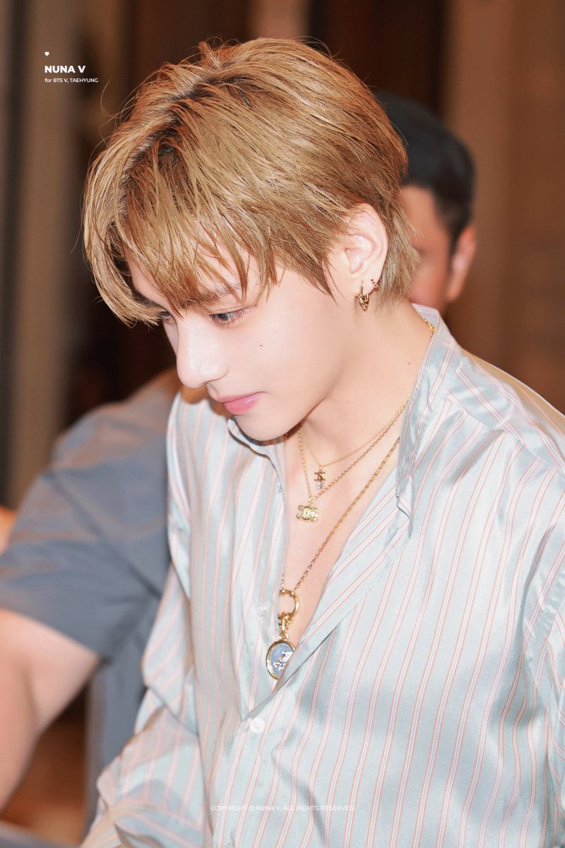 Supbnj's tweet photo. คุณหนู 😭 นึกว่าตุ๊กตาเดินได้ กุเข้าใจคนไกลทุกอย่าง ฮือ ทำไมน่ารักแบบนี้ลูก https://t.co/Jhw3gbaBgG