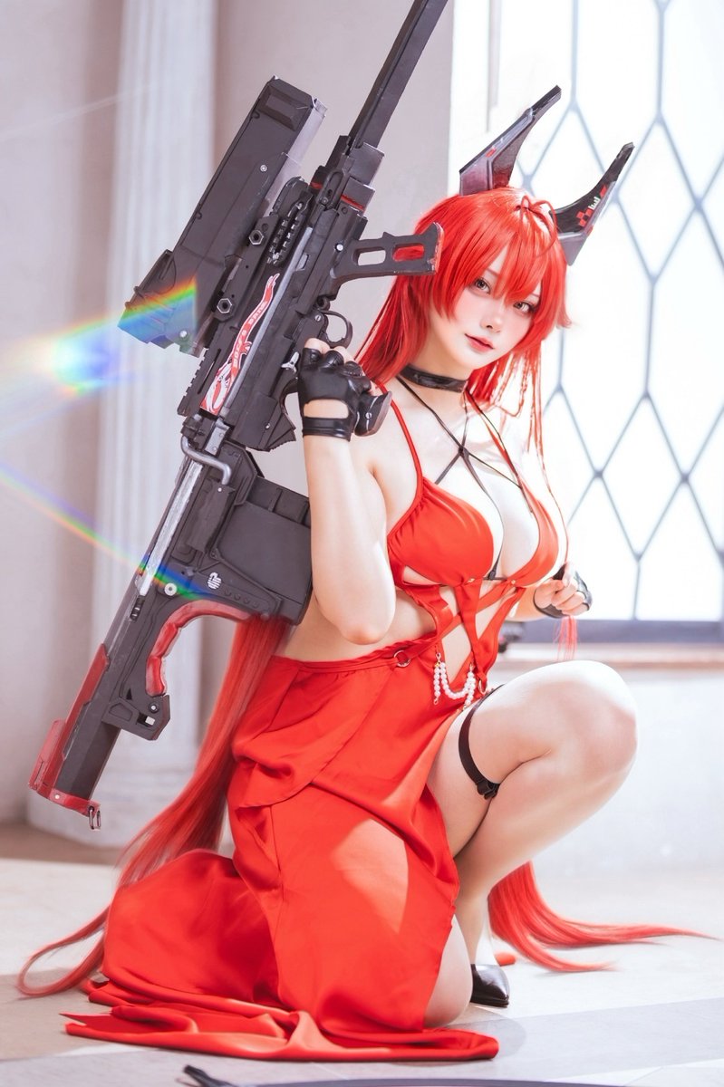 p10x10q's tweet photo. 勝利の女神NIKKE/レッドフード:ナンセンスレッド(Red hood) 

📸@kurokawa405 

#NIKKEcosplay #NIKKE https://t.co/Ik1dadqb7R