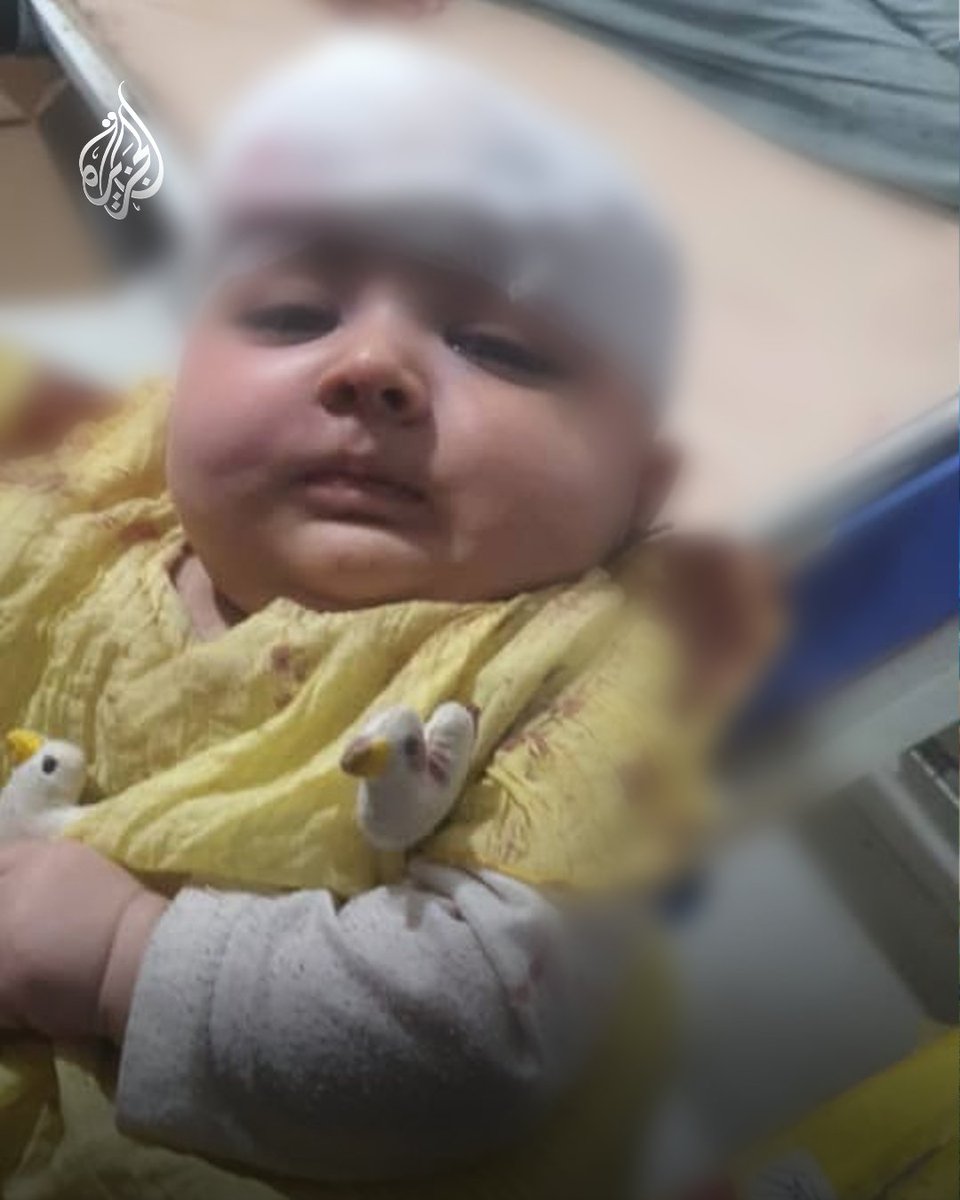 AJArabic's tweet photo. المتحدث باسم الحكومة الأفغانية، ذبيح الله مجاهد، يقول إن قصفًا باكستانيًا على مدن في ولايتي بكتيكا وكنر تسبب في مقتل وإصابة عشرات المدنيين، بينهم نساء وأطفال

وقال مجاهد، في منشور على منصة إكس: "ندين هذا العمل الجبان والاعتداء، ونعتبره جريمة ووحشية"

#ألبوم https://t.co/xQffa7aISi