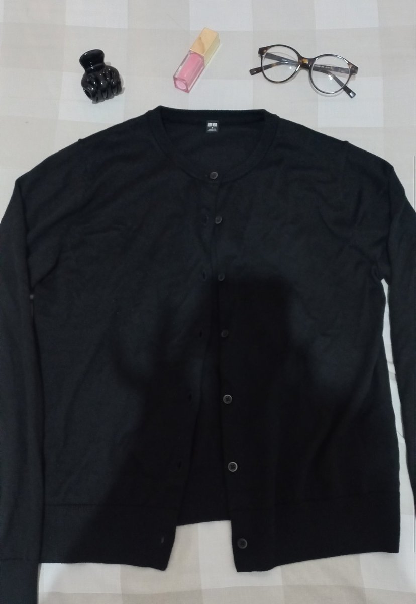 waldoerf's tweet photo. wts cardigan uniqlo ori hitam like new pemakaian 1x, ukuran s

💸 170k, harga normal 359!
🛒 aplikasi preloved gratong 

#wts #preloved https://t.co/fCGeEk5CTl