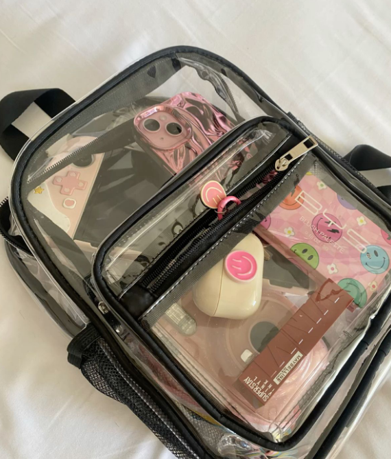 pleaseimastarx's tweet photo. Estou organizando meu look pro show e eu ainda preciso comprar isso: https://t.co/xjK0iq150c