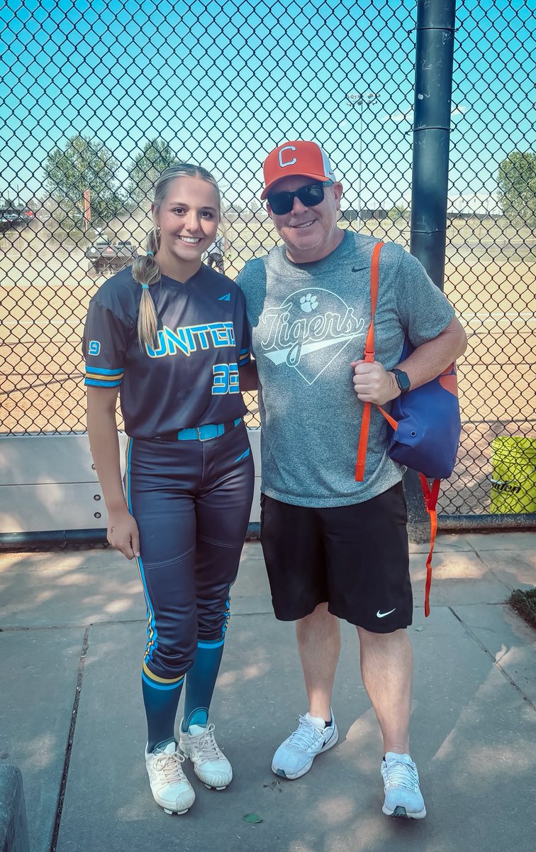 HallieMcLaren33's tweet photo. Had a great time at Triple crown Sports Camp 26 in Aurora, Colorado today! Thank you @ClemsonCoachKJ for the instruction and all the coaches who were there to help! @rykerzc @DJSanders37 @AuburnSoftball @Coach_AT @PackSoftball @svanbrak @OSUcoachG @cowgirlsb @clemsonsoftball @michaellew10 @HokiesSoftball @cbreault12 @CoachBella42 

@UNITED_18U @CorinVoinche @CBardwell22