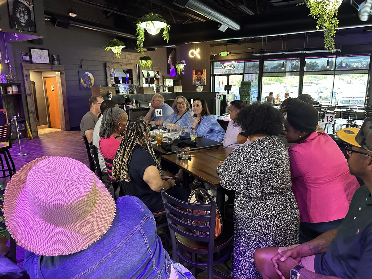 killinforco's tweet photo. Whether you’re an early bird or a night owl, we have an event for you! This week, we had a great Doughnuts for Democracy event at our office and Cocktails with Killin in the Southeast! It’s a 24/7 all-hours effort. Check out our upcoming events before and after the primary at https://t.co/MAccankI6S