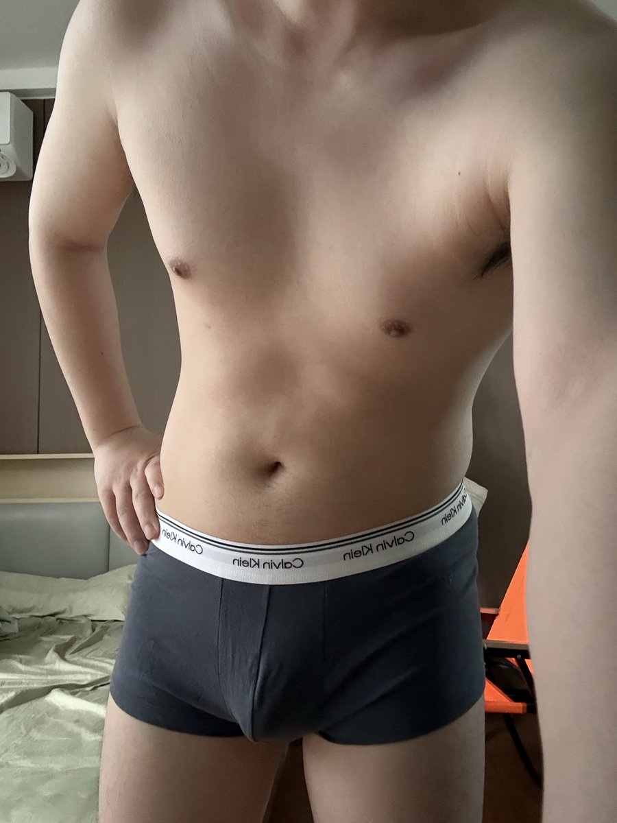 anthonyaoo's tweet photo. 健身什么时候才能有明显的效果啊😇 https://t.co/Hs2H2A39Kf