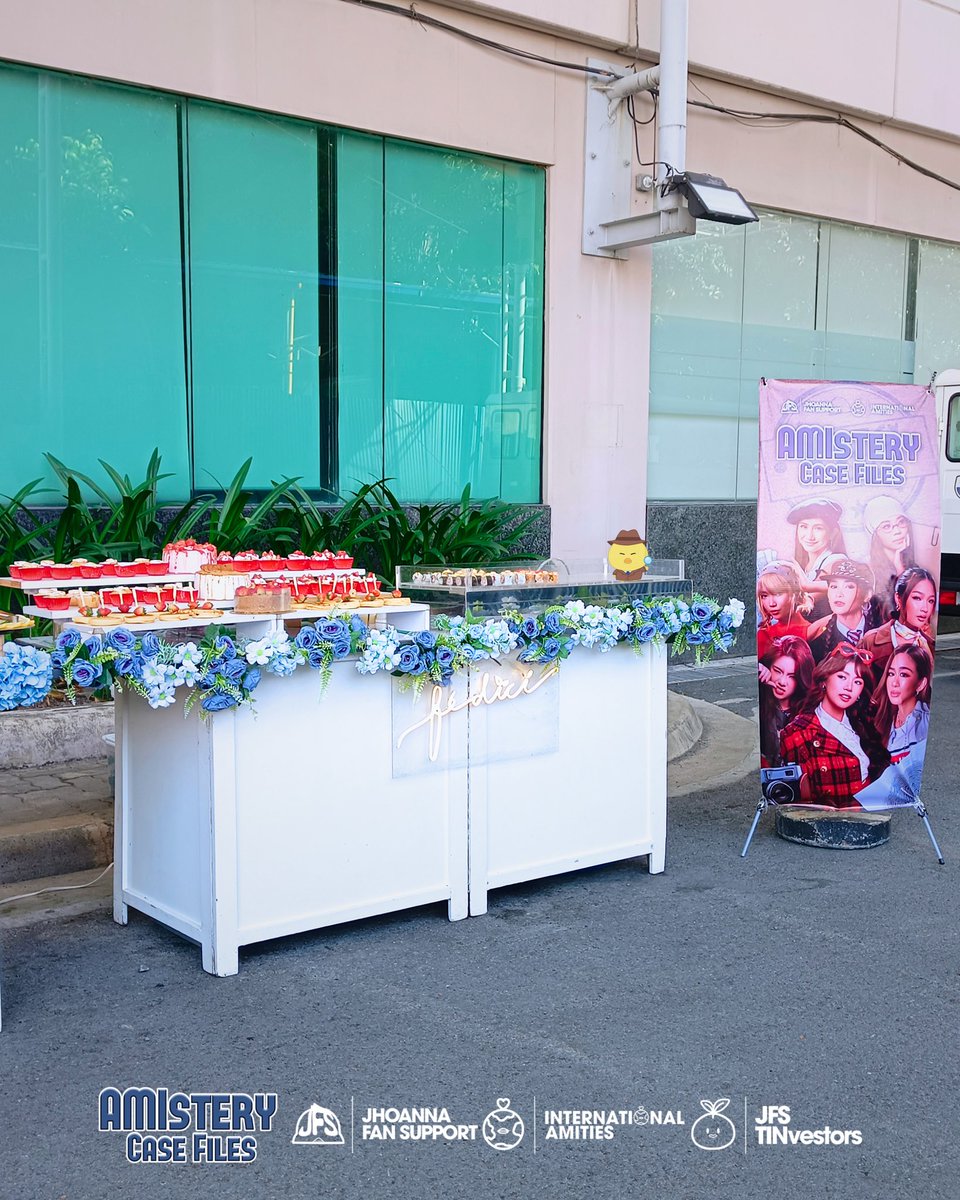 jhofansupport's tweet photo. #AMIsteryCaseFiles

Operation: Behind the Signal — Complete 🕵️‍♀️

Every mission begins with a purpose.
For the Signals World Tour Manila stop, JFS Bureau’s first assignment was simple: deliver food support for Jhoanna, BINI, and their hardworking team 🌸

The mission was carried out across two operations—first during rehearsals, and once again on Day 2 of the concert weekend—to help keep the team energized behind the scenes.

With Private Chicka eagerly volunteering for field duty, the mission was officially set into motion 🐥📡

To our dearest @bini_jhoanna and the rest of @BINI_ph, thank you for sharing your passion, hard work, and heart with all of us. We hope these small meals served as a reminder that many people are quietly cheering you on, both on and off the stage 💙 

#BINI #BINI_Jhoanna #JhoannaFanSupport