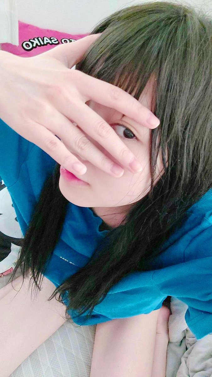 amu_livelive's tweet photo. おはよう🤍
今日のお仕事や学校、お休みの人もい��かな？🥹
みんなの予定教えて〜♪

#おはよう #コスプレイヤー #今日もよろしく https://t.co/AmgvyhIBrk
