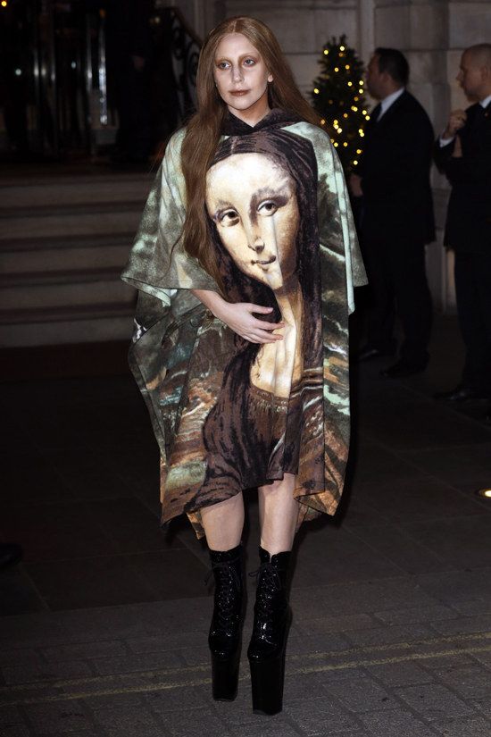 allyfferreira's tweet photo. O ARTPOP nunca foi feito para ser entendido de imediato, foi feito para ser sentido. Transformou o caos em beleza, a excentricidade em liberdade e provou que a arte pode dançar com o pop sem perder sua alma. 
Se tudo fosse diferente, o ACT II já teria nascido ❤️ https://t.co/SycJHaO6eL