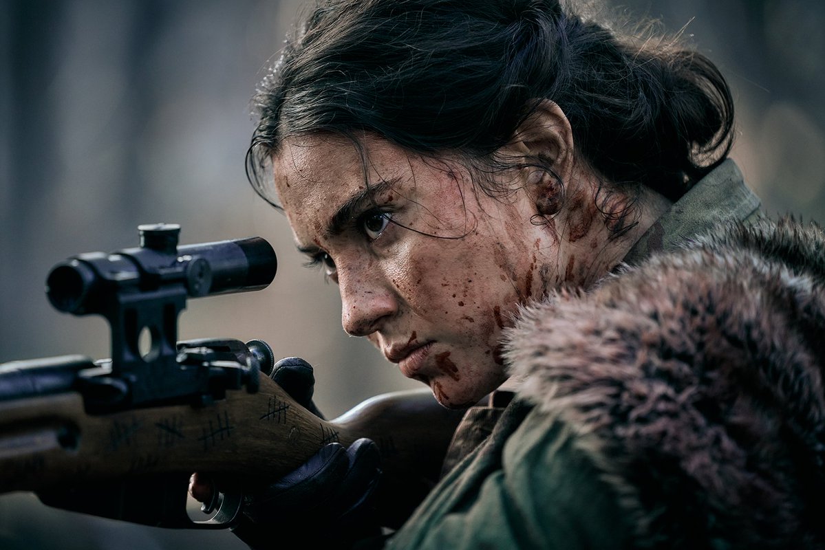 UmbrellaEnt's tweet photo. Get a first look at the Australian action-horror LADY DEATH from director Kiah Roache-Turner (Wyrmwood) 🐺
 
Starring Masha Basman, it lives in the same heightened, epic and gore-splattered WWII universe as Kiah’s recent shark attack movie Beast of War!
 
📸: Ian Routledge https://t.co/aNuKXY2ZJ8