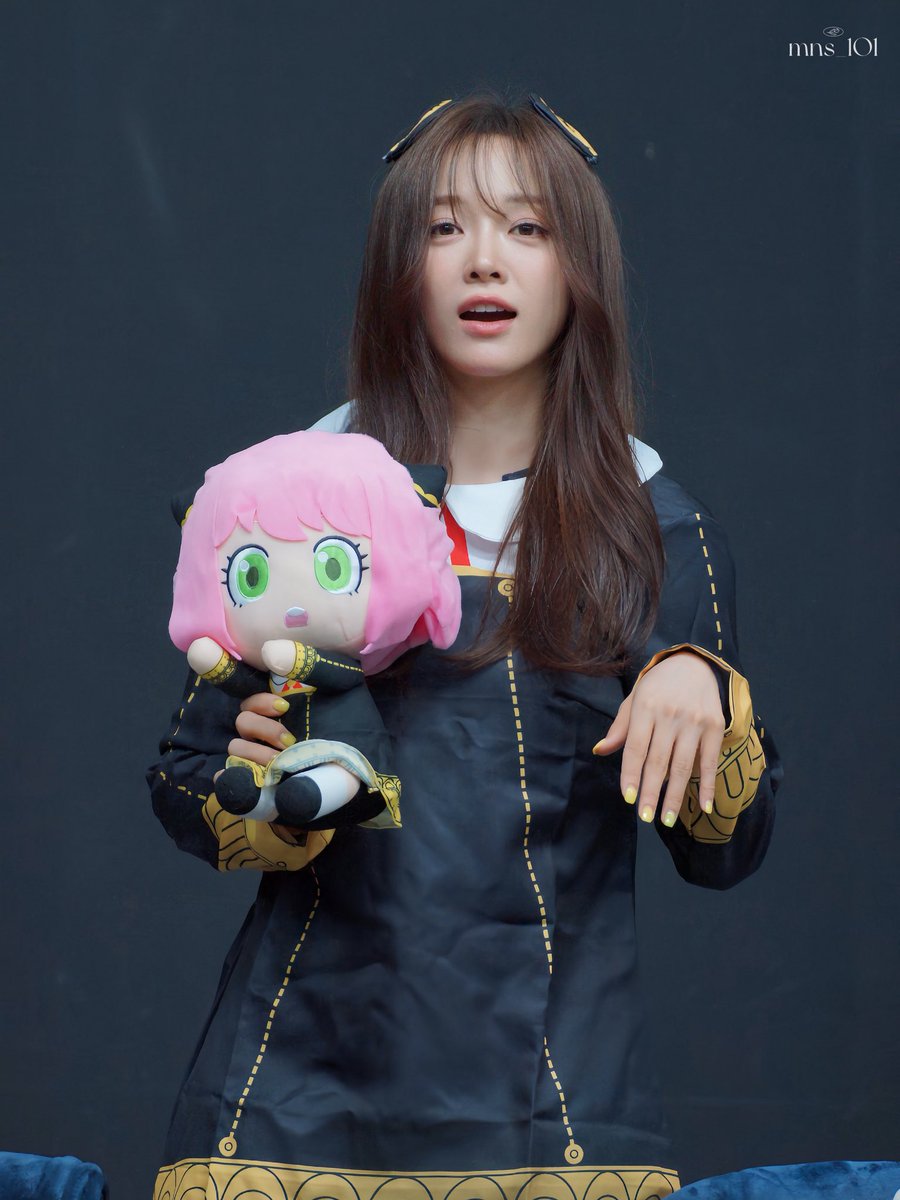 mns_1O1's tweet photo. 260627 #김세정 

アーニャの表情真似するセジョンちゃん可愛かったo(♡﹏♡)o 아냐 세정 포저~ 카와이이💗 https://t.co/RmwqrDIE9s
