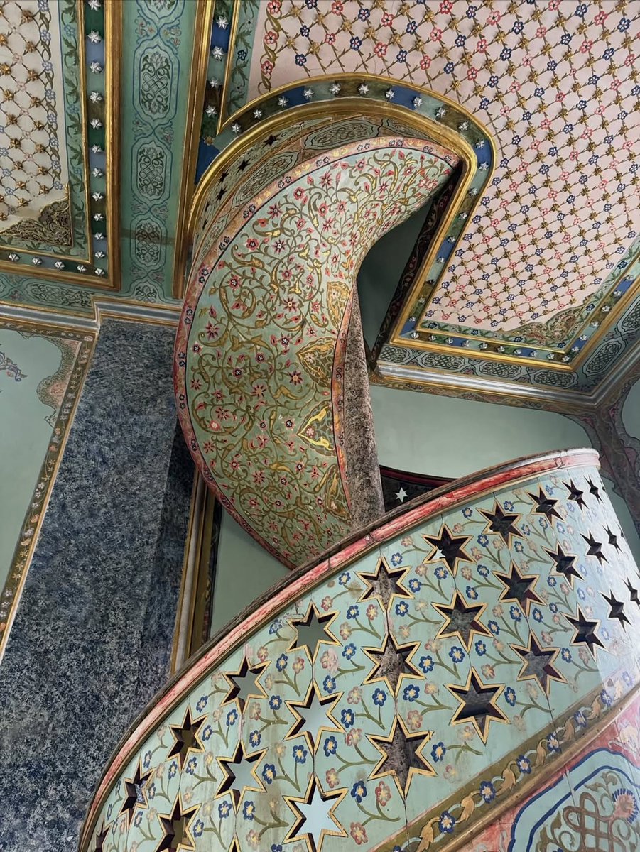 interiorsuckerr's tweet photo. Yeşil Mosque in Kütahya, Turkey, a masterpiece of late Ottoman architecture built in 1905 https://t.co/RkS2OR8oSa