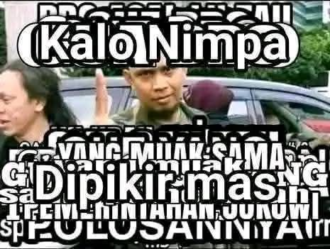 maykishu's tweet photo. @winsunoo26 saatnya ngeluarin meme ini, mereka nimpa sampe posternya ilang wkwk https://t.co/oQDz7nQAff