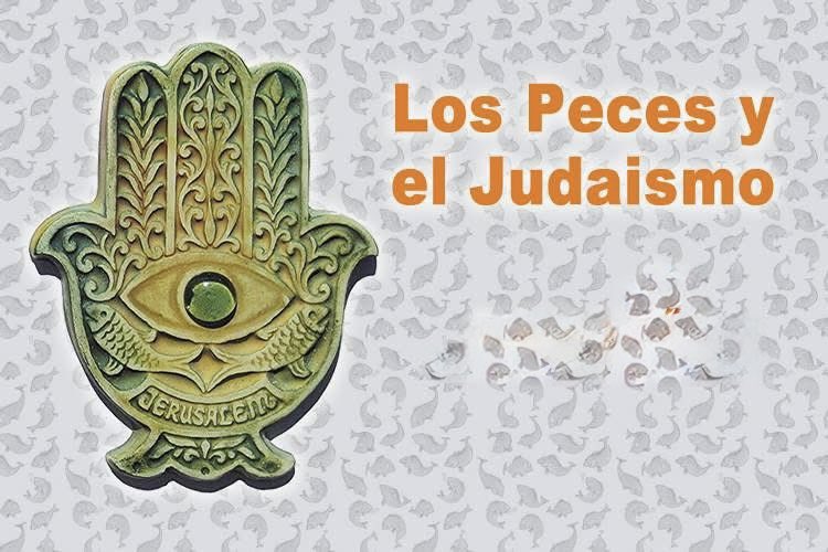 roitele1's tweet photo. ￼Los peces son misteriosos e intrigantes ya que viven en las profundidades del mar. 

Su comparación con el futuro del judaísmo es de gran importancia ya que el pez es conocido por ser un símbolo de la fertilidad. Se asocian a este concepto debido al hecho de que ponen un montón de huevos. Es por eso que se los suele utilizar a menudo como un amuleto para esto, o como plato tradicional en las fiestas (por ejemplo: Rosh Hashaná). Es también costumbre judía comer la cabeza del pez como parte de la oración que dice que Israel está en la cima de las naciones, y no en la cola.  El pescado ha sido siempre un ingrediente principal en la cocina judía, ya que era abundante, fácil de cocinar y representaba la prosperidad y la fertilidad. El Guefilte Fish durante mucho tiempo ha sido el plato de pescado más emblemático de los hogares judíos. 

La palabra "Guefilte" significa "completo" y a través de este plato deseamos que se "completen" todas nuestras necesidades. En cambio, los judíos marroquíes no comen pescado en Rosh HaShanah. se debe a la similitud entre la palabra hebrea para el pescado "Dag" y la palabra hebrea para las preocupaciones, "Daagah".  Los peces han jugado un papel crucial en el misticismo y la tradición judía. Los judíos sefardíes, usan el símbolo de los peces en su hogar para protegerse del Mal de ojo. Esto proviene del Talmud, donde se dice que los peces son resistentes al mal de ojo porque están bajo el agua, y esto hace al pez un amuleto efectivo.  Los peces son uno de los símbolos más utilizados en el arte popular judío, simbolizando la mirada protectora de D”os, ya que sus ojos, al igual que los ojos de D`os, nunca se cierran

En la tradición judía, los peces simbolizan multiplicidad y bendición, como en la bendición de Jacob a Efraín y Manasés (“v’yidgu” – que se multipliquen como peces).