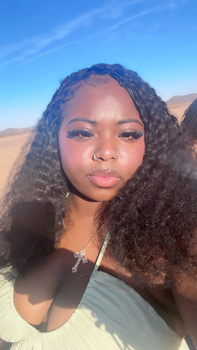 kysecretss's tweet photo. Since i didn’t post these here on my bday:) https://t.co/2i6z55nHWA