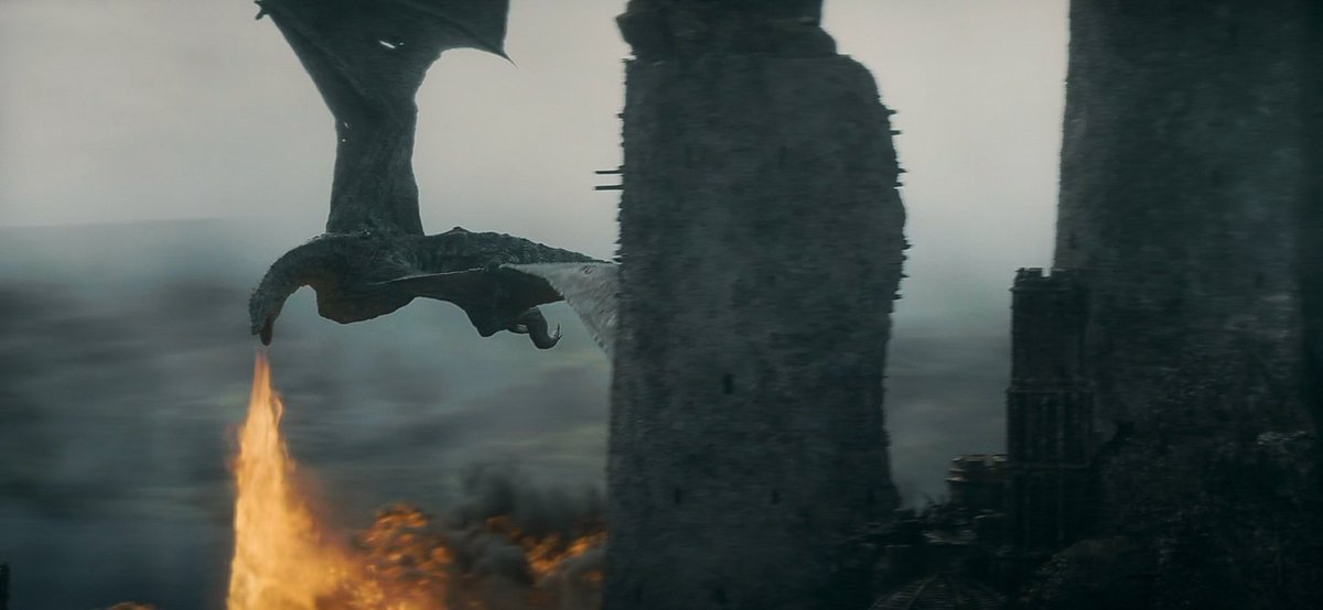 westerosesp's tweet photo. Las escenas de Vhagar arrasando Harrenhal son CINE. #HouseOfTheDragon https://t.co/8YNWKIs1pD