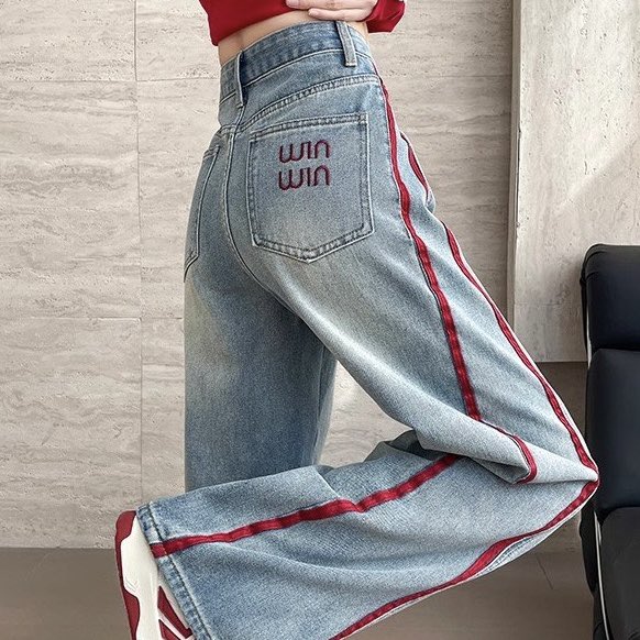 actuallythe1's tweet photo. celana jeans selucu ini masa iya di skip?! https://t.co/I6dXCdELp3