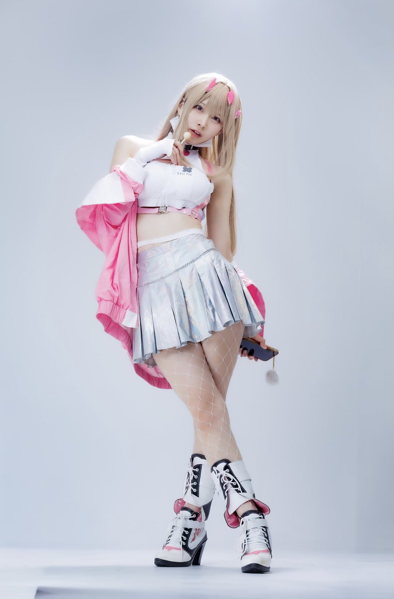 Cosplay コスプレ 勝利の女神：NIKKE バイパー💞🐍 model @AGL___DVL