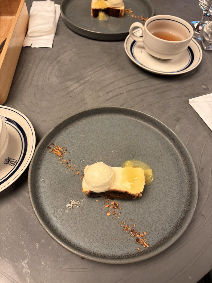 sky_ouj's tweet photo. 渋谷のJose luisでスペイン料理を堪能〜🥘
パエリアにピンチョス、バスク風チーズケーキと全部美味しくて至福のひと時だったよ〜🙌 https://t.co/J00hj1Iwbv