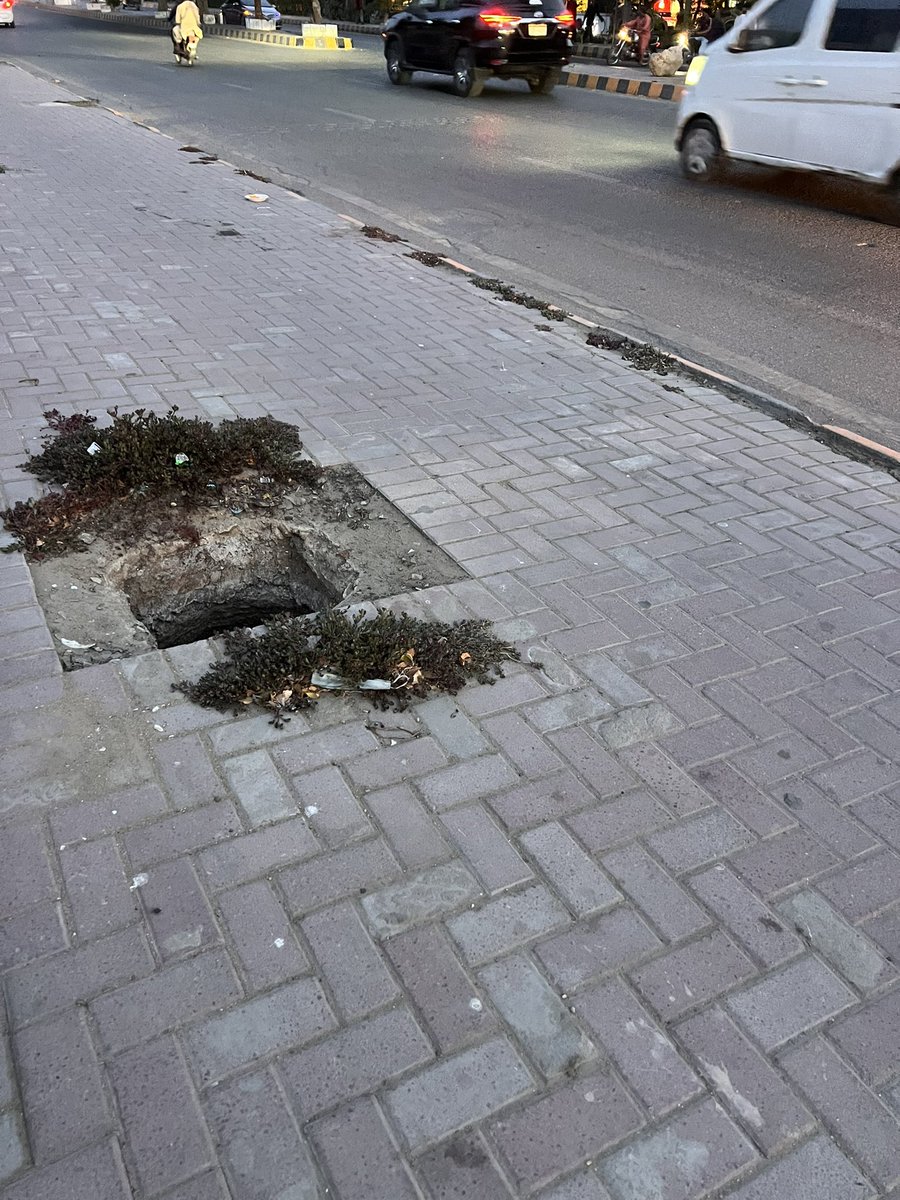 AsadPabani's tweet photo. Came across 11 open gutters while walking for 5 minutes in Clifton. Thank you for keeping our streets safe @KmcPakistan https://t.co/lsGrTjEBsk