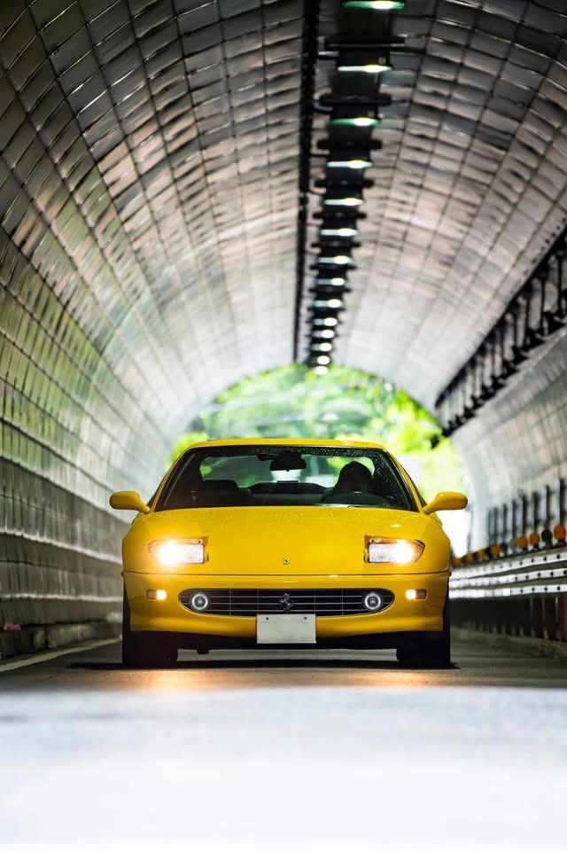 CG_NEO_CLASSIC's tweet photo. CG NEO CLASSIC vol.12。
イタリア車パートの最後を飾るのはフェラーリ。
跳ね馬の4シーターです。

https://t.co/zkcrhQJwAG https://t.co/avqfoITK7X