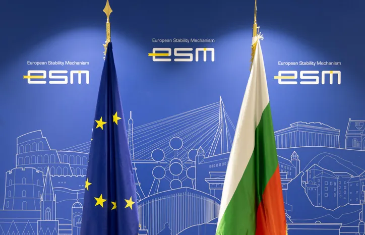 ESM_Press's tweet photo. 𝗧𝗼𝗱𝗮𝘆, 𝗕𝘂𝗹𝗴𝗮𝗿𝗶𝗮 𝗵𝗮𝘀 𝗼𝗳𝗳𝗶𝗰𝗶𝗮𝗹𝗹𝘆 𝗯𝗲𝗰𝗼𝗺𝗲 𝘁𝗵𝗲 𝗘𝘂𝗿𝗼𝗽𝗲𝗮𝗻 𝗦𝘁𝗮𝗯𝗶𝗹𝗶𝘁𝘆 𝗠𝗲𝗰𝗵𝗮𝗻𝗶𝘀𝗺’𝘀 𝟮𝟭𝘀𝘁 𝗺𝗲𝗺𝗯𝗲𝗿.

The ESM proudly welcomes Bulgaria as its newest Member. With the entry into force of the ESM Treaty for Bulgaria on 29 June 2026, the country has formally joined the ESM
 
Bulgaria’s membership completes the country’s integration into the euro area’s institutional architecture and reflects the solidarity at the heart of the European project.
 
Being part of the ESM provides access to the euro area’s financial safety net, which strengthens a country’s resilience, reassures international investors and provides access to emergency financing.
 
🔗Learn more about Bulgaria’s accession:
• Read our press release: https://t.co/m0yyoMVjPp
• Visit our dedicated webpage: Bulgaria: https://t.co/bbpObB4Cfb
• Explore our detailed explainer: https://t.co/o3bWNaEcDl