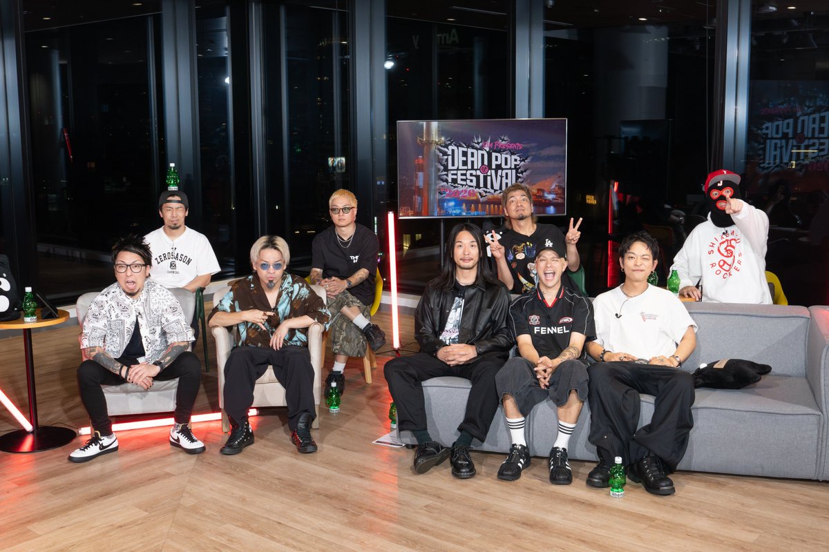 ABEMA's tweet photo. ／
SiM pre. 「DEAD POP FESTiVAL 2026」
生放送ありがとうございました！
＼

全アーティストのライブ映像を7/28 23:00まで無料配信中！
スタジオトーク含む番組本編のフル尺も6/30(火)17:00より配信開始！

▼視聴はこちらから！
https://t.co/EKjxADuI6D

#DPF26
#アベマでDPF26 https://t.co/zZJA7AbRoO