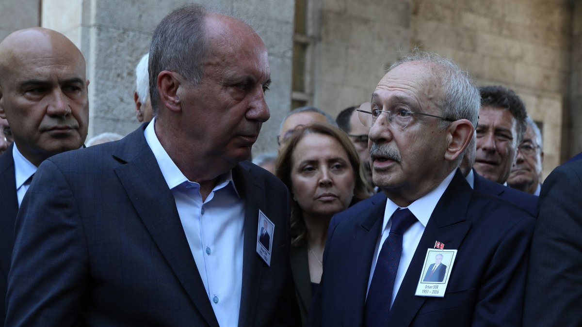 BirGun_Gazetesi's tweet photo. Muharrem İnce, 'mutlak butlan' kararının ardından Özgür Özel ve ekibi tarafından kurulması gündemde olan yeni partiye katılmayacağını ve CHP'de kalacağını açıkladı
https://t.co/cea5gKOBjy https://t.co/2qhEjvfsai