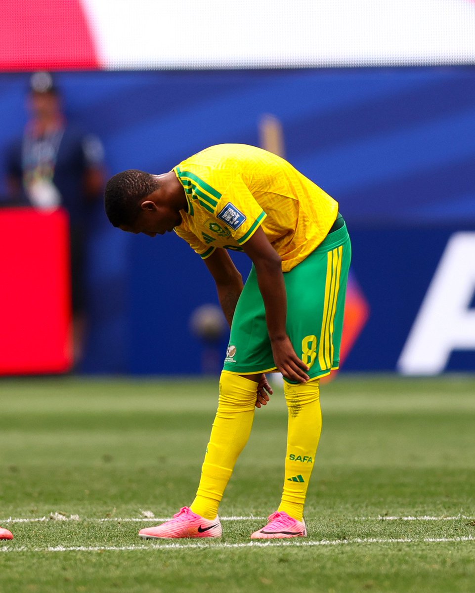 ImohLeonard's tweet photo. Canada 🇨🇦 said to South Africa 🇿🇦, GO BEK to your country.

Monday should be a public holiday all over Africa🌍 because @BafanaBafana was SENT BEK to go continue with xenophobia. https://t.co/0zMuvcLHar