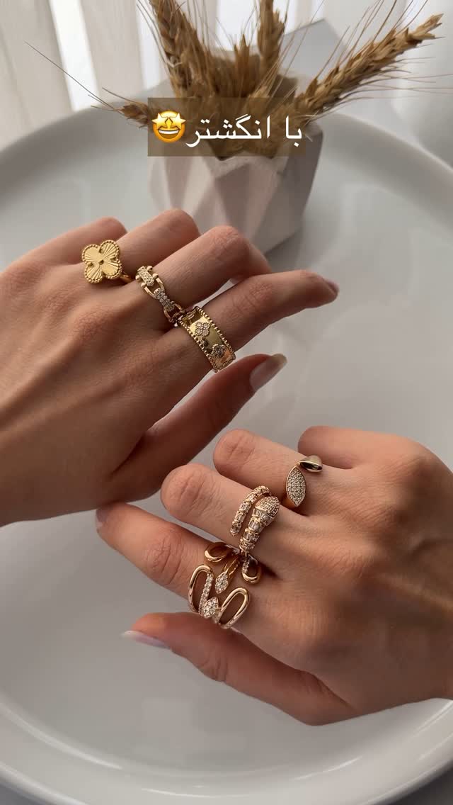 Mueller69's tweet photo. سلام بعد از مدت ها🥺✨

امیدوارم حال همتون خوب باشه😘

ست های هرمس از اون کارهای خوشگل و پرکاربرد هست 

#اکسسوری#زیورآلات#دستبند#انگشتر#طلا#استایل#ایران#وطن#دختر 
#accesorios#styles#gold#iran https://t.co/TFyQedNGO5