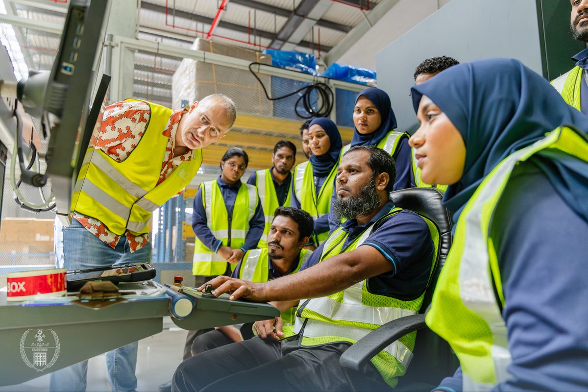 CustomsMv's tweet photo. and the accurate interpretation of scanning images to support cargo control operations. The training included interactive sessions, case study discussions, scenario-based group exercises and practical operational exercises at VIA. https://t.co/Noxm1HBjsM