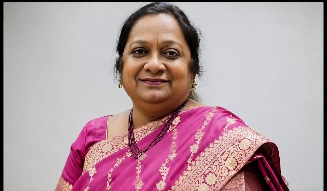 ThePushprajX's tweet photo. The mam's name is Vatsala Agarwal...

The mam was the Chief of Delhi Health Services...

The mam has been arrested in a 350 crore scam....

Imagine the level of Corruption in India 🤡 https://t.co/KZk1fhQ9x0