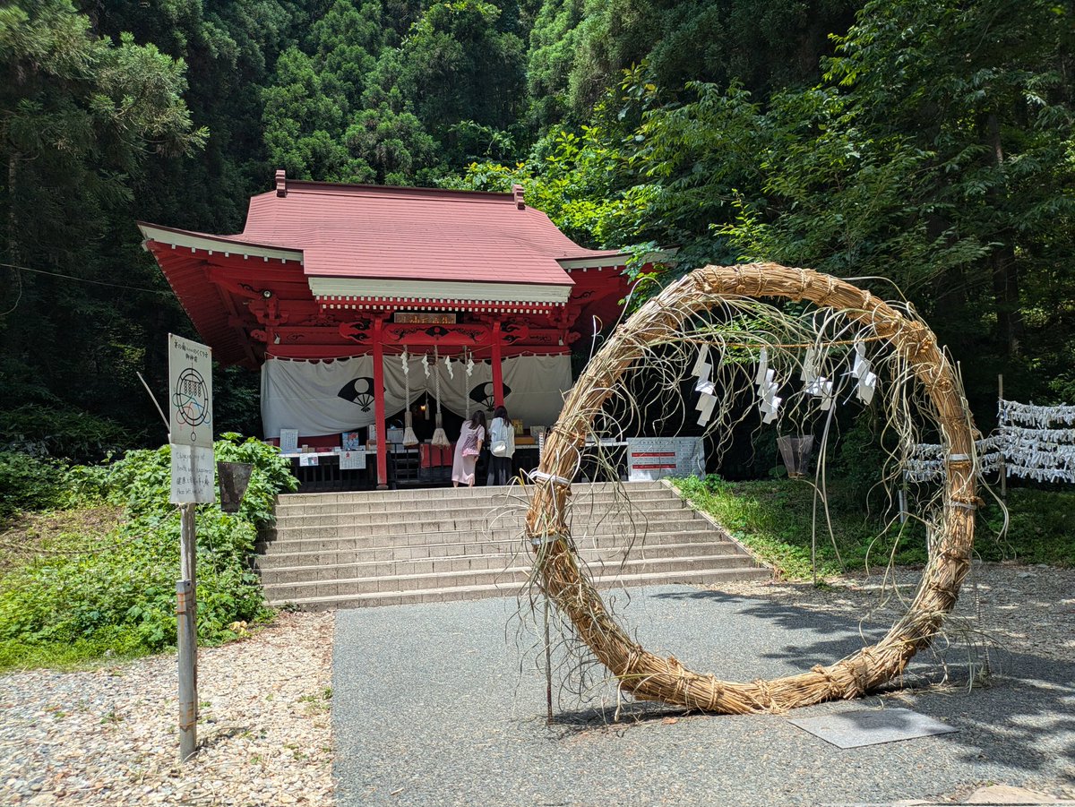 honmayaminmaya's tweet photo. 田沢湖一周バスで"たつこ像"と"御座石神社"に寄りつつ田沢湖を回って来ました(*￣∇￣)ノ

晴天の田沢湖の青さよ
湖としては日本一の深さだとか https://t.co/sHEfo2O6Op