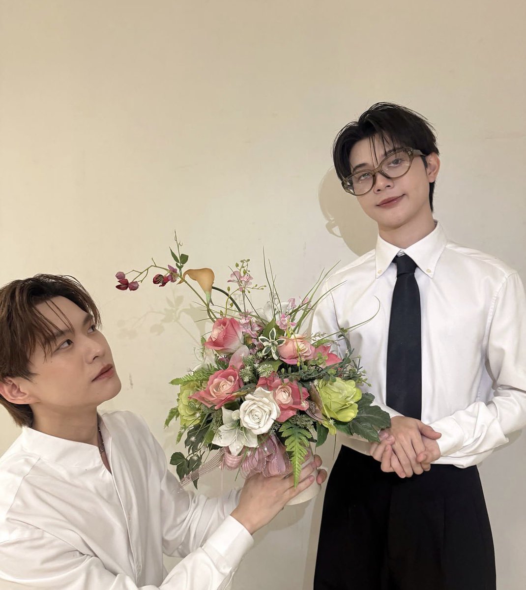 Abnatch's tweet photo. ตั้งแต่บีเวอร์คบกับชีคนนี้ รู้สึกว่าเป็นตัวของตัวเองขึ้นเยอะเนอะ 5555555555555555555555555555

#บีเวอร์ต้นหลิว #bbverpj https://t.co/KU4CYGz7fC