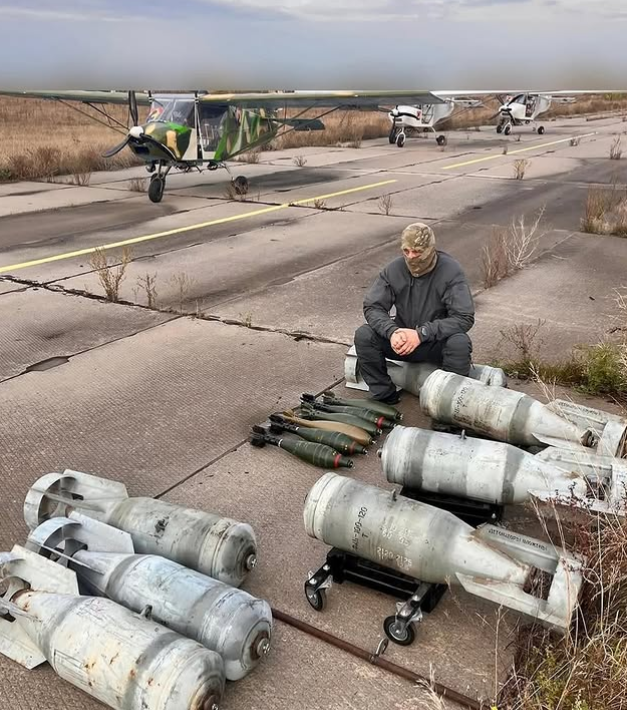 WarFlash_2630's tweet photo. 🇺🇦Ukraine’s 14th Separate Regiment of Unmanned Systems Forces preparing the launch of long-range strike UAVs E-300 “Horynych”, October 2025. https://t.co/qTtUs9aL6w