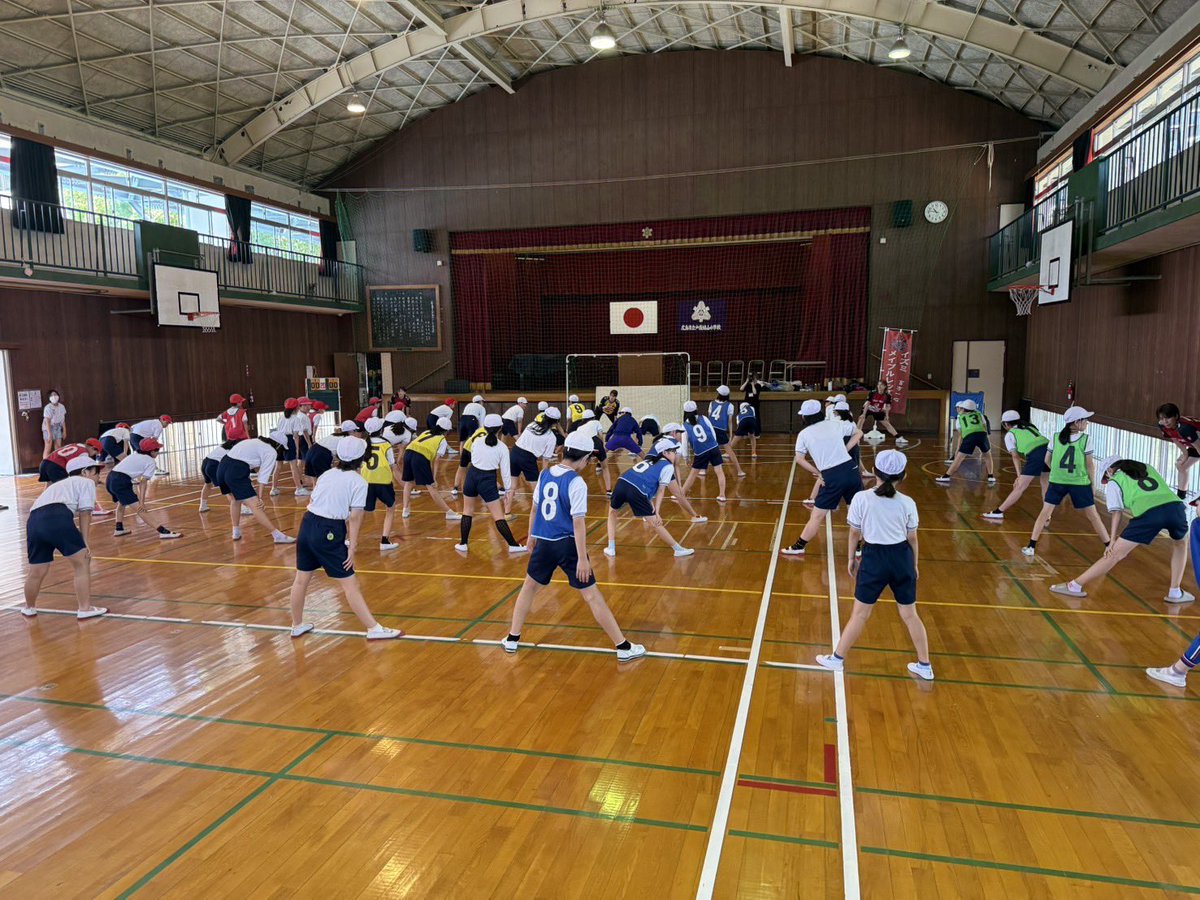 maplereds's tweet photo. Doスポーツ　ハンドボール授業

本日、戸坂城山小学校でDoスポーツのハンドボール授業を行いました🤾
戸坂城山小学校の皆さん、ありがとうございました！

#メイプル広島
#リーグH #ハンドボール
#トップス広島
#Doスポーツ https://t.co/66RhrBLtUw