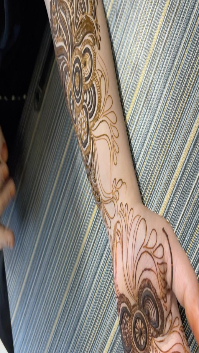 NickSegura02's tweet photo. Bridal henna design 
Customised as per client's request 
All she wanted was heavy, bold patterns in her design💐💐💐 https://t.co/GqobHMvpt9