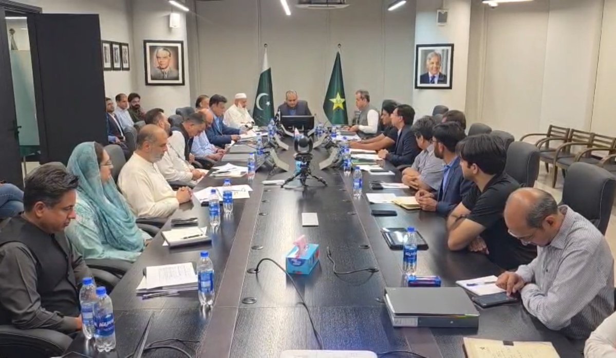 usmann_khann's tweet photo. PCB BOG approved New Central Contract Format. Quaide Azam Trophy Players Match Fees also increased from 30k to 1Lakh now. Domestic Cricket Budget Increased to 4 Billion. PSL 12 along with overall PCB budget also approved by the BOG under the chair of Mohsin Naqvi
#PakistanCricket https://t.co/73UulyjiBM