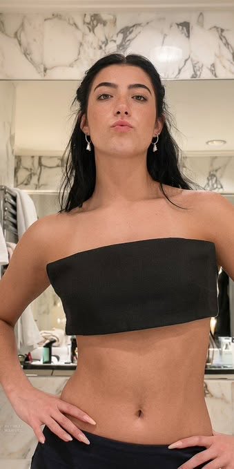 Mannequinedit's tweet photo. From TikTok star to being forgotten in storage~ your irl is next cuck~

#tf #cuck #cuckold #findom https://t.co/8D0X5cKdly