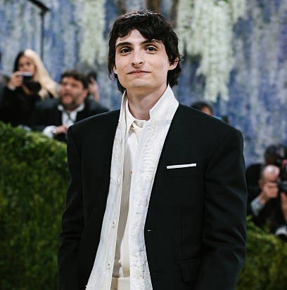 finnwmeep's tweet photo. finn wolfhard meep at the met gala again https://t.co/qxFytSYGfb