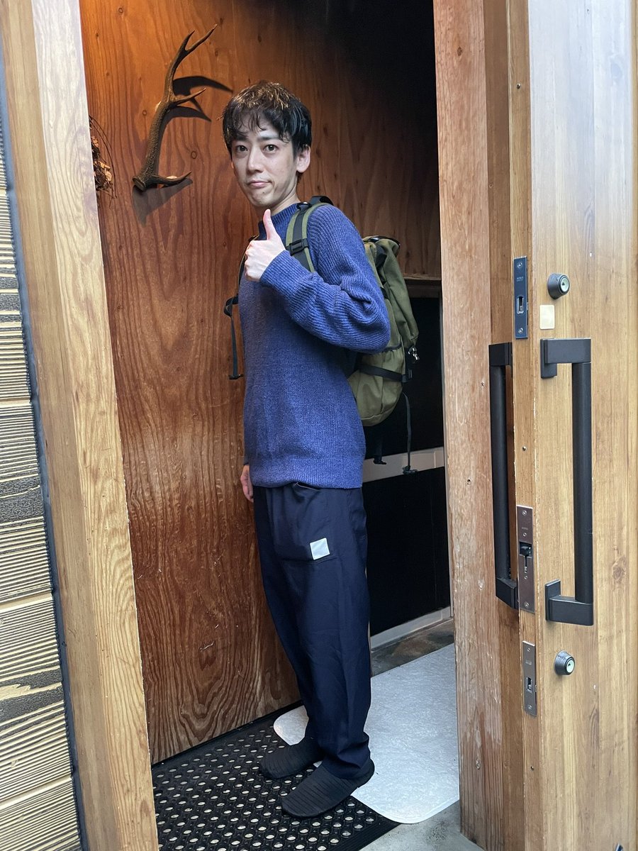 sanzoku_sauna's tweet photo. 6月28日
スカイスパYOKOHAMA所属
鈴木陸さんによるアウフグースイベントにご参加いただきました皆様、ありがとうございました。お客様を幸せにする圧巻のパフォーマンスでした‼️見た目はクール、心は熱い🔥そんな素晴らしい方でした。
ありがとうございます😊 https://t.co/Ec3RV2Y2SN