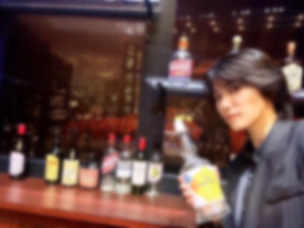 hiroki773staff's tweet photo. #七海ひろき FC会員の皆様へ

＼📚BLOG更新📚／
『七海さんの活動日記』6月号を掲載しました！

舞台「MISSDIRECTION」への七海Pの想いや思い出写真が盛りだくさんです！

7seas+［BLOG］よりぜひご覧ください👀✨

✅7seas+サイト
https://t.co/gVscGk5dXn https://t.co/CX4zYknwVE
