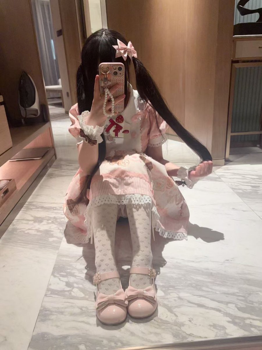 tutang77's tweet photo. 🎀兔糖今日推荐  成都
清纯白幼瘦少女萝莉   有马甲线大腿粗屁股大 腰细 （🐻不大 蜜桃臀）白🐯皮肤白  💧多榨汁机 脾气好 女友感强 声音好听 https://t.co/0HBrLil2ra