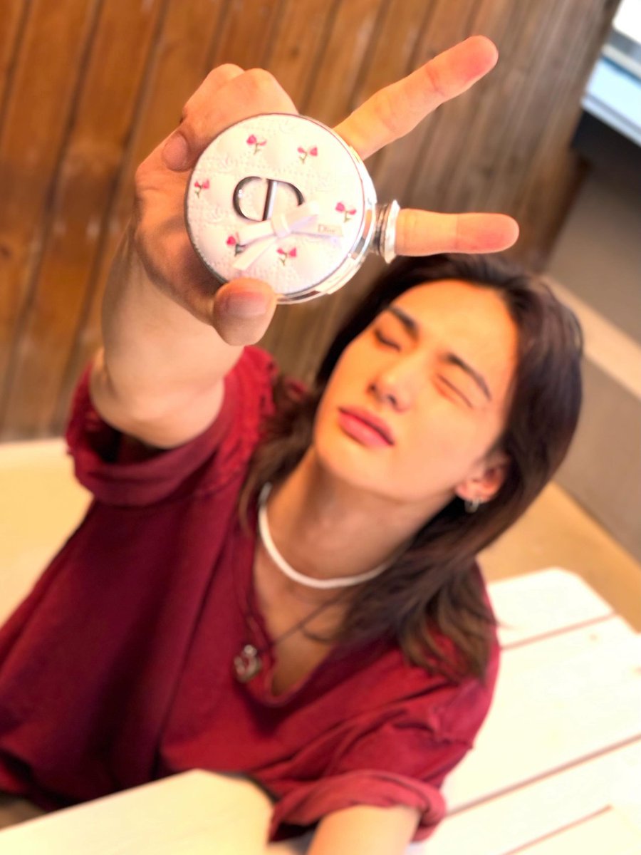 staysday6's tweet photo. he's so cute https://t.co/dgTer1f7WU