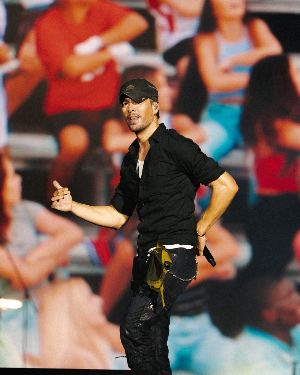 MonterreyFWC26's tweet photo. Así vivimos a @enriqueiglesias en nuestro FIFA Fan Festival™️ Monterrey. 👏🏼😍

#WeAreReady #SomosMonterrey #Somos26 #FIFAWorldCup https://t.co/IySRoxKnFz