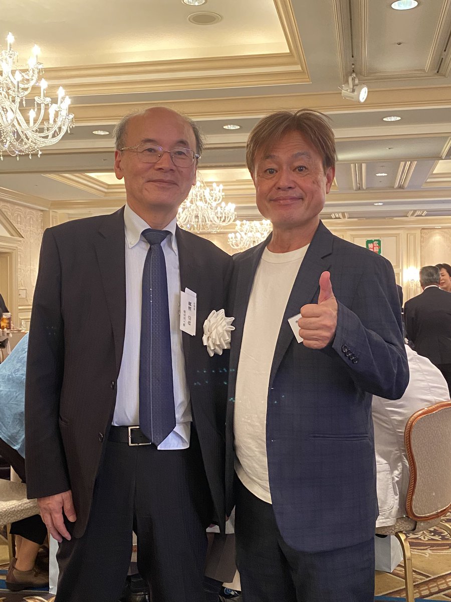 fushimishisui's tweet photo. 昨日は、ザ☀︎リッツカールトン大阪で開催された近畿広島県人会の総会と懇親会に参加しました。初めて行われたオークションと、恒例の抽選会で懇親会は大盛り上がりでした。たくさんのお土産を頂いて帰りました😊参加された皆様、企画から準備まで担当された役員 幹事の皆様、ありがとうございました https://t.co/trpWcNfkW1