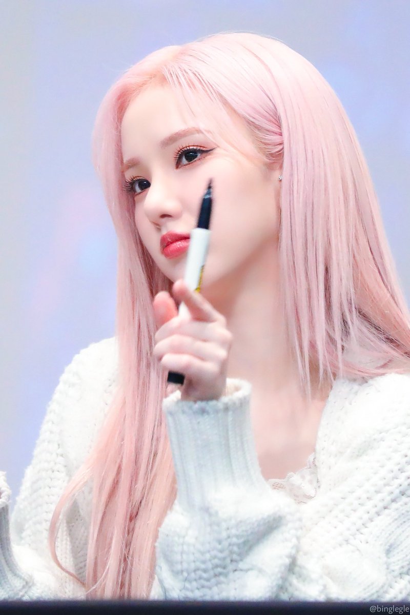 picsofeunha's tweet photo. 231118 🩷 
© bingle https://t.co/xk4oeq8LUY
