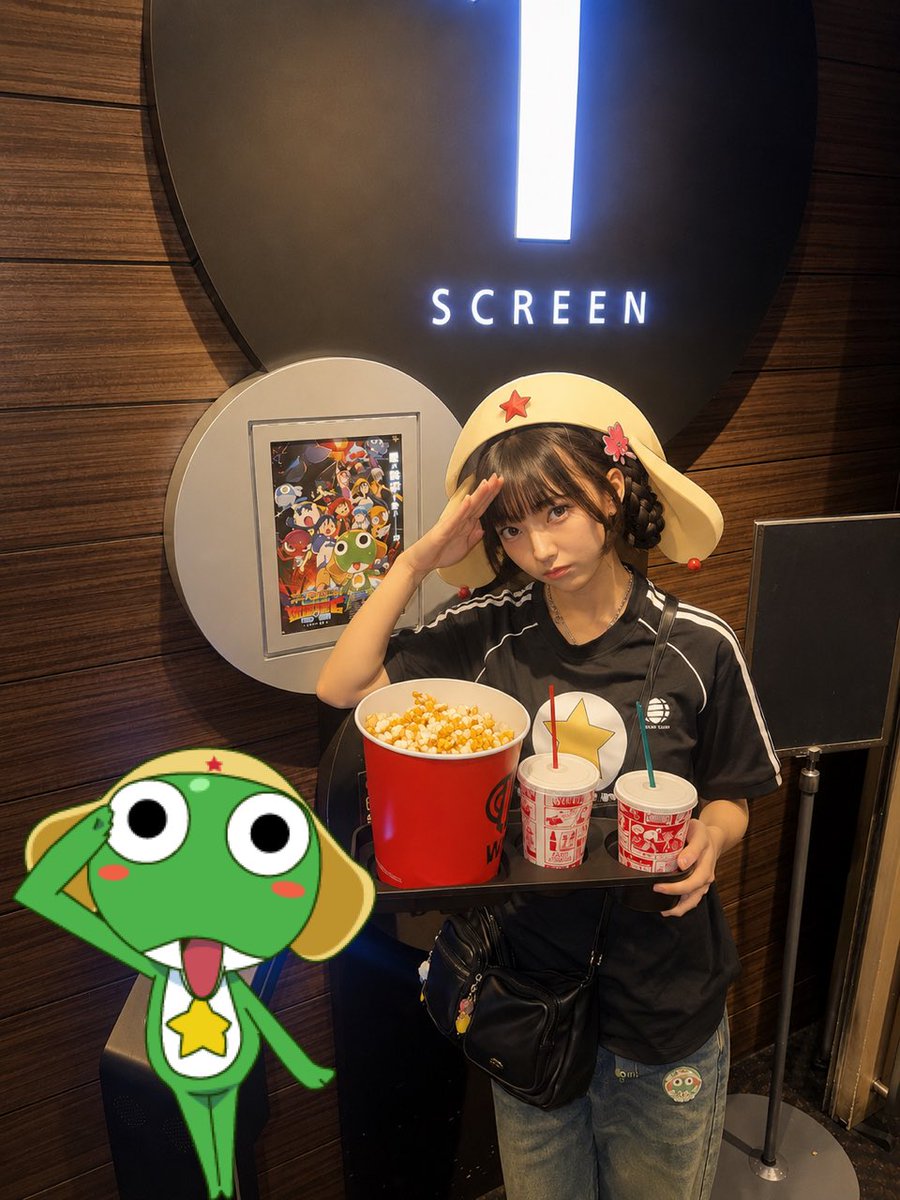mirei829_'s tweet photo. ケロロ軍曹コーデで劇場版参戦!!💚
 #高校三年生 https://t.co/NiU1EM0wVj