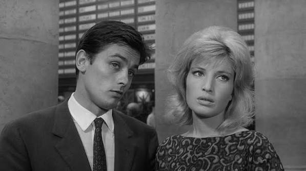 merlinpapin3's tweet photo. Ce soir sur @ARTEfr le film #LEclipse de Michelangelo Antonioni (1962) avec Monica Vitti Alain Delon Francisco Rabal Lilla Brignone Louise Seigner Rossana Brary

Malgré les supplications de Riccardo, son amant, Vittoria rompt avec lui, après trois années passées à ses côtés. Fatiguée d'une vie qu'elle considère sans amour, elle s'interroge. Mais sa rencontre avec Piero, un jeune agent de change ambitieux et cynique qui la séduit, va changer son existence...

❤️si vous aimez

@FredOL69007