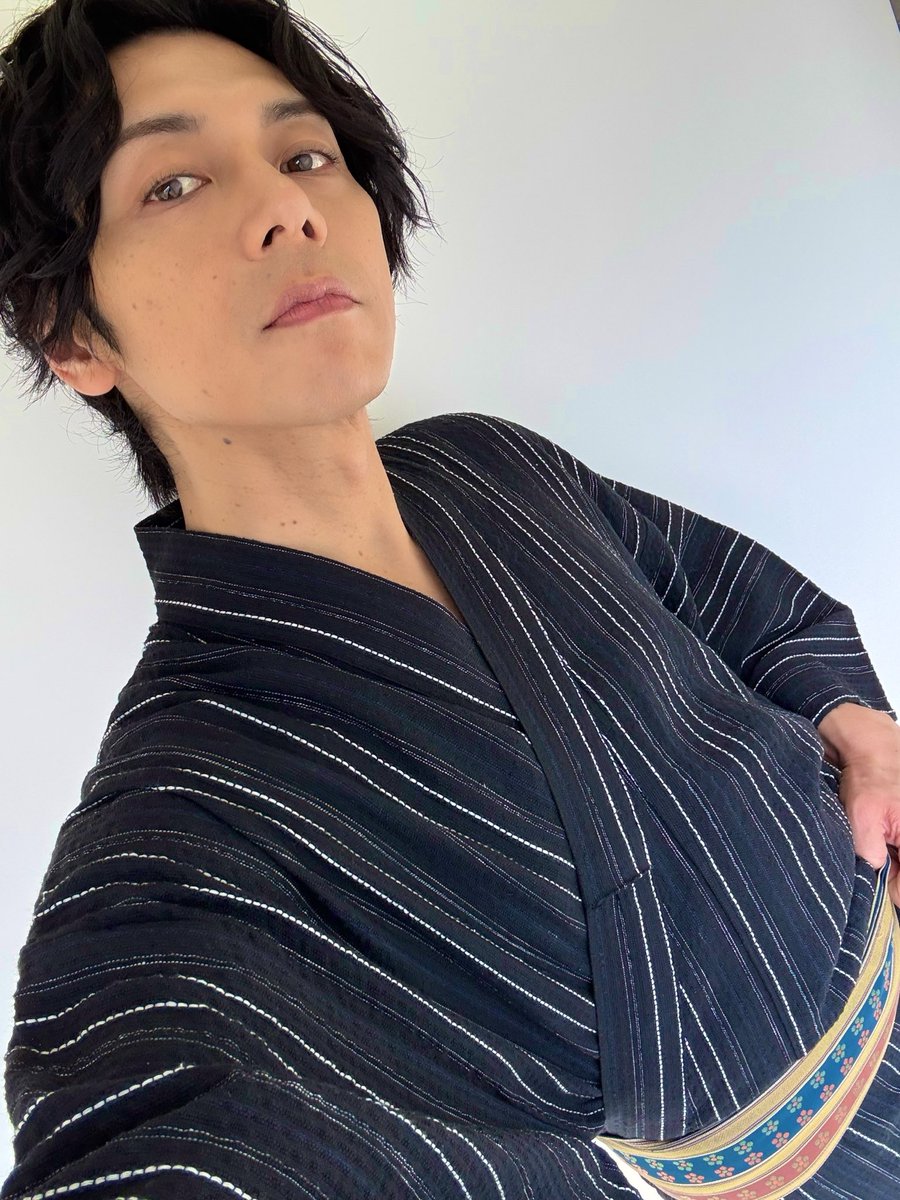 shotomita18's tweet photo. 朗読劇舞台
『永久保貴一の極めて怖い話2026』
ビジュアル撮影でした！

7/18当日も浴衣です😊
ひと夏の思い出に是非。

https://t.co/reqIKNgkhp https://t.co/5LNYjqKAie