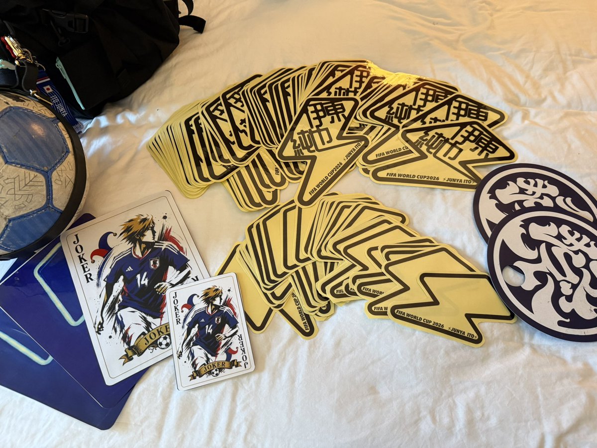 nito_junya's tweet photo. 【ワールドカップ現地観戦の方へ】
枚数限定ですがイナズマ配ります！
欲しい方、声掛けてください⚡️🃏⚡️ https://t.co/YInvxky34m