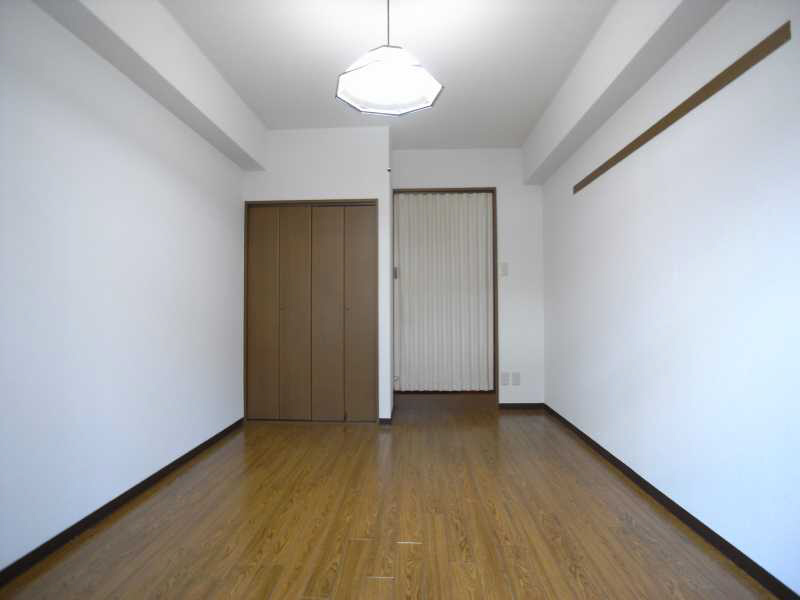 flatagency's tweet photo. 【#京都のお部屋探し】
北大路駅徒歩10分の単身物件。
新大宮商店街近くて生活便利な立地です👍
#大谷大学 や #佛教大学、#京都産業大学 などへの通学に◎
暮らしやすく、交通も便利な立地なので
社会人さんにもおすすめです🙆‍♀️

詳細は↓
https://t.co/lSvqx2ZIl7
#京都賃貸 #京都移住 #京都一人暮らし https://t.co/3zgrSxa37T